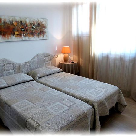 Marinella Guest House Cornale ห้อง รูปภาพ