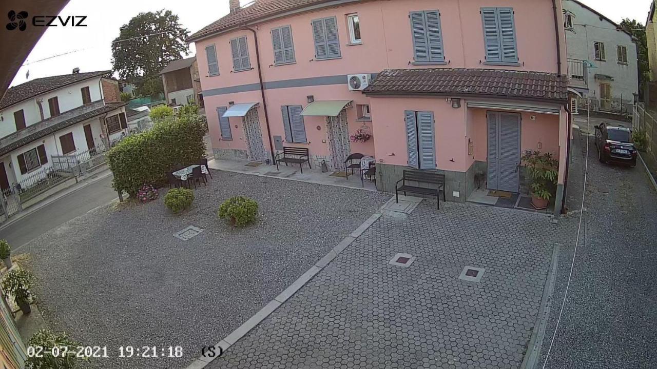 Marinella Guest House Cornale ภายนอก รูปภาพ
