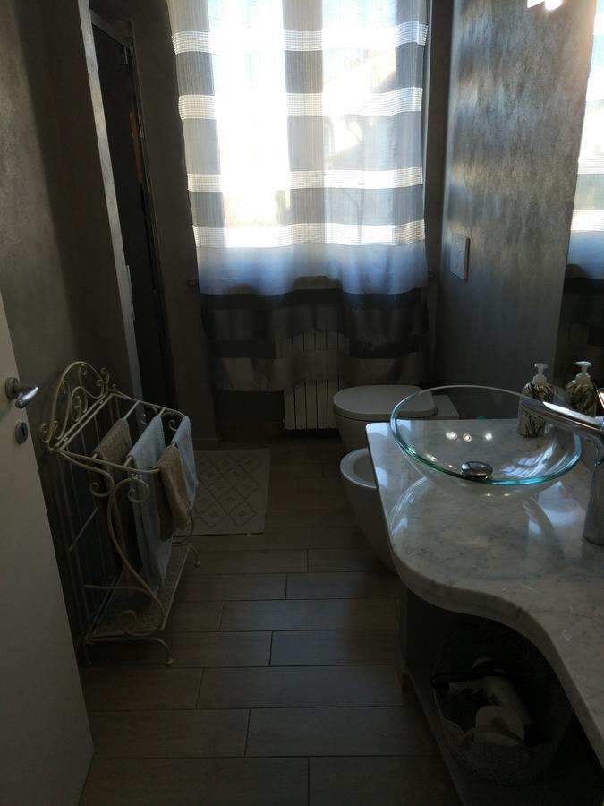 Marinella Guest House Cornale ภายนอก รูปภาพ